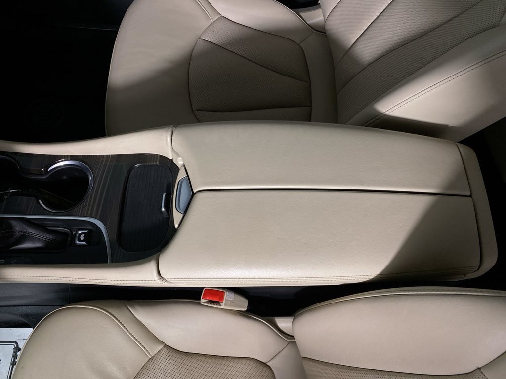 Used 2019 Buick Envision Essence FWD image 20