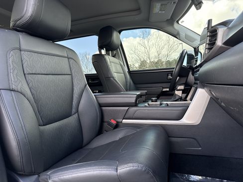 Used 2024 Toyota Tundra Limited image 44