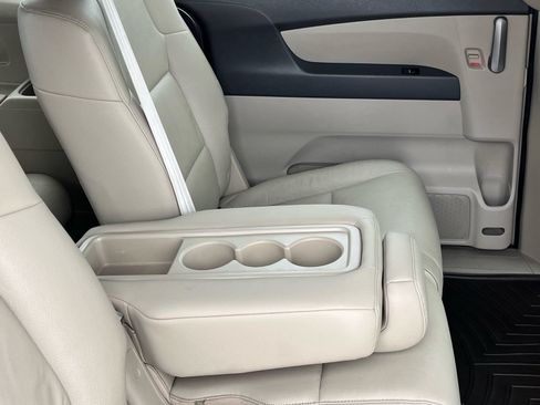 Used 2012 Honda Odyssey EX-L image 11