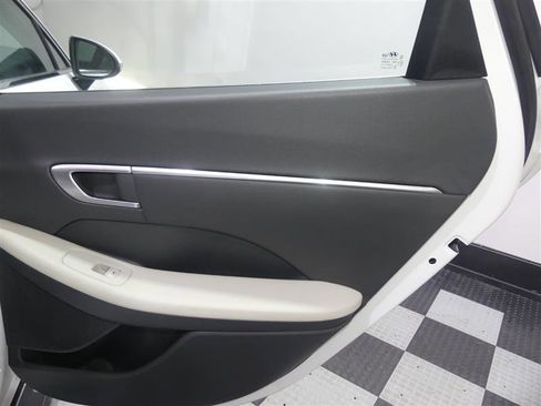 Used 2022 Hyundai Sonata SEL w/ Convenience Package FWD image 26