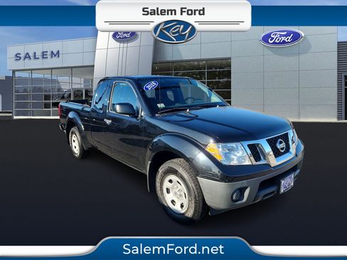 Used 2018 Nissan Frontier S image 1