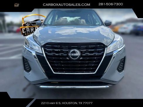 Used 2024 Nissan Kicks SV FWD image 8