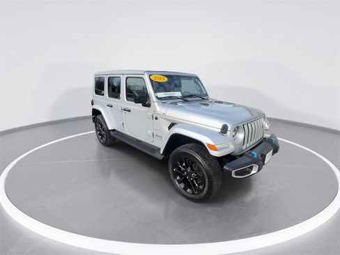 Used 2023 Jeep Wrangler Unlimited Sahara w/ Cold Weather Group image 2