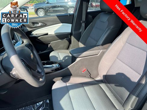 Used 2025 Chevrolet Trax LT FWD image 10