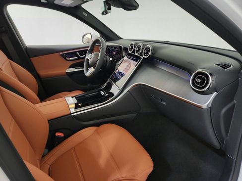 Certified 2026 Mercedes-Benz GLC 300 image 19