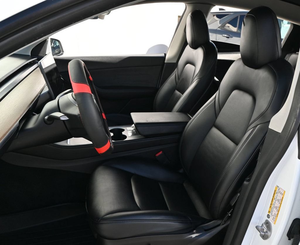Used 2022 Tesla Model Y Performance AWD/4WD image 10
