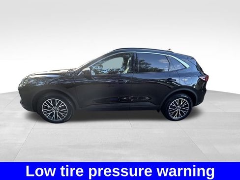 Certified 2024 Ford Escape SE image 8