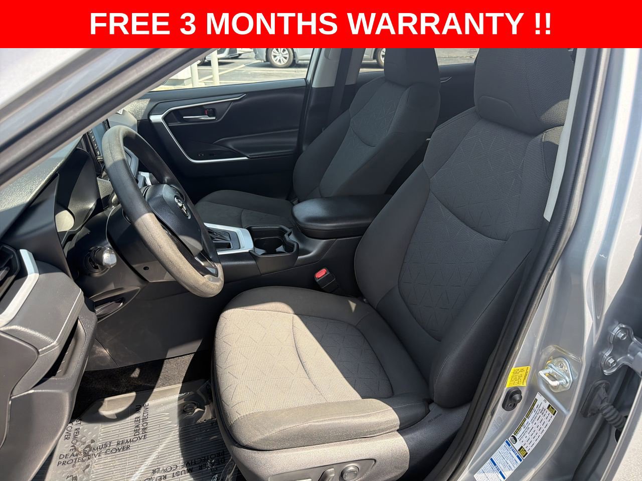 Used 2021 Toyota RAV4 XLE AWD/4WD image 14