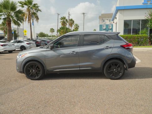 Used 2020 Nissan Kicks SR FWD image 8