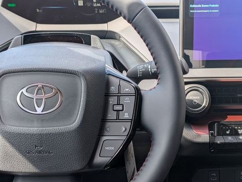 New 2026 Toyota Prius Plug-In Hybrid FWD image 18