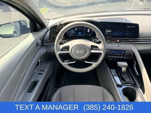 Used 2024 Hyundai Elantra SEL w/ Convenience Package image 14