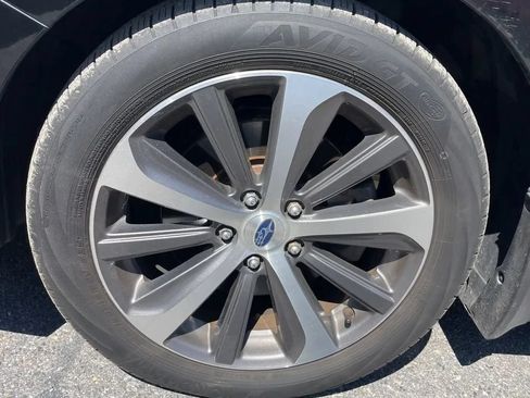 Used 2017 Subaru Legacy 3.6R Limited AWD/4WD image 17