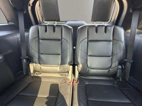 Used 2018 Ford Explorer Platinum AWD/4WD image 20