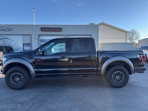 Used 2019 Ford F150 Raptor w/ Equipment Group 802A Luxury image 1