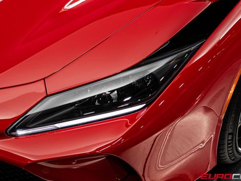 Used 2021 Ferrari F8 Tributo RWD image 15