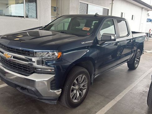 Used 2022 Chevrolet Silverado 1500 LT image 1
