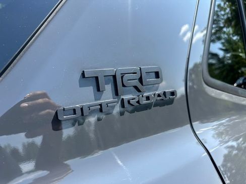 Used 2025 Toyota 4Runner TRD Off-Road AWD/4WD image 13