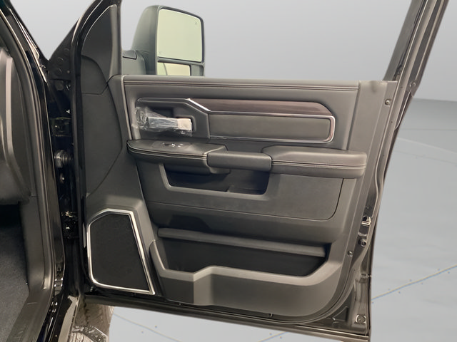 New 2026 RAM 2500 Laramie w/ Night Edition AWD/4WD image 25