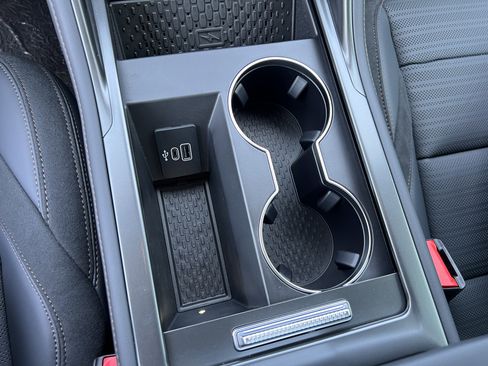 New 2025 Lincoln Nautilus Reserve w/ Jet Appearance Package image 23