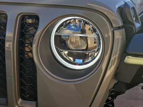 Used 2021 Jeep Gladiator Rubicon image 32