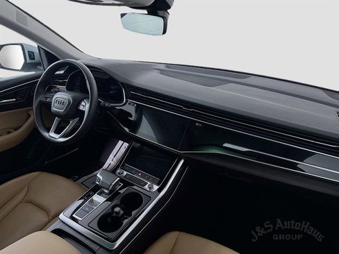 Used 2023 Audi Q8 Premium Plus w/ Premium Plus Package image 30