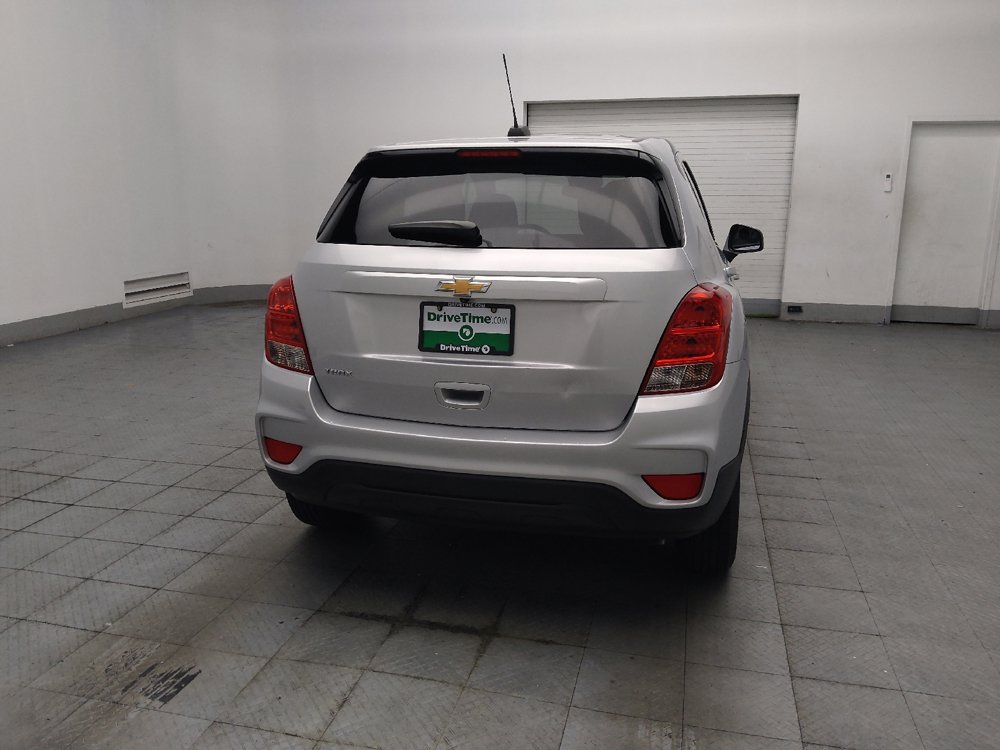 Used 2022 Chevrolet Trax LS w/ Tint and Cruise Package FWD image 7