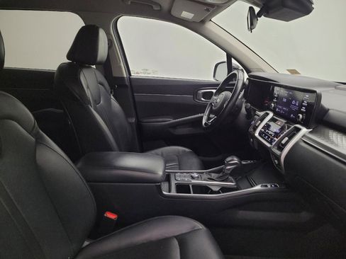 Used 2021 Kia Sorento S FWD image 21