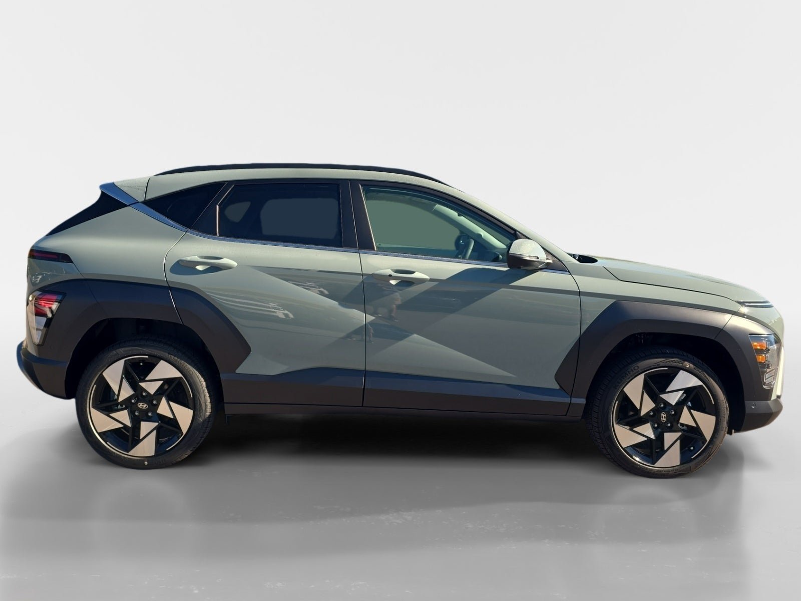 New 2027 Hyundai Kona Limited AWD/4WD image 2