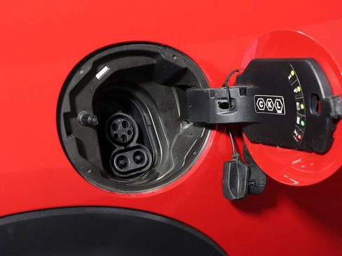 Used 2023 MINI Cooper SE image 32