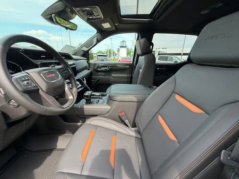 New 2026 GMC Sierra 1500 AT4 w/ AT4 Premium Package AWD/4WD image 4