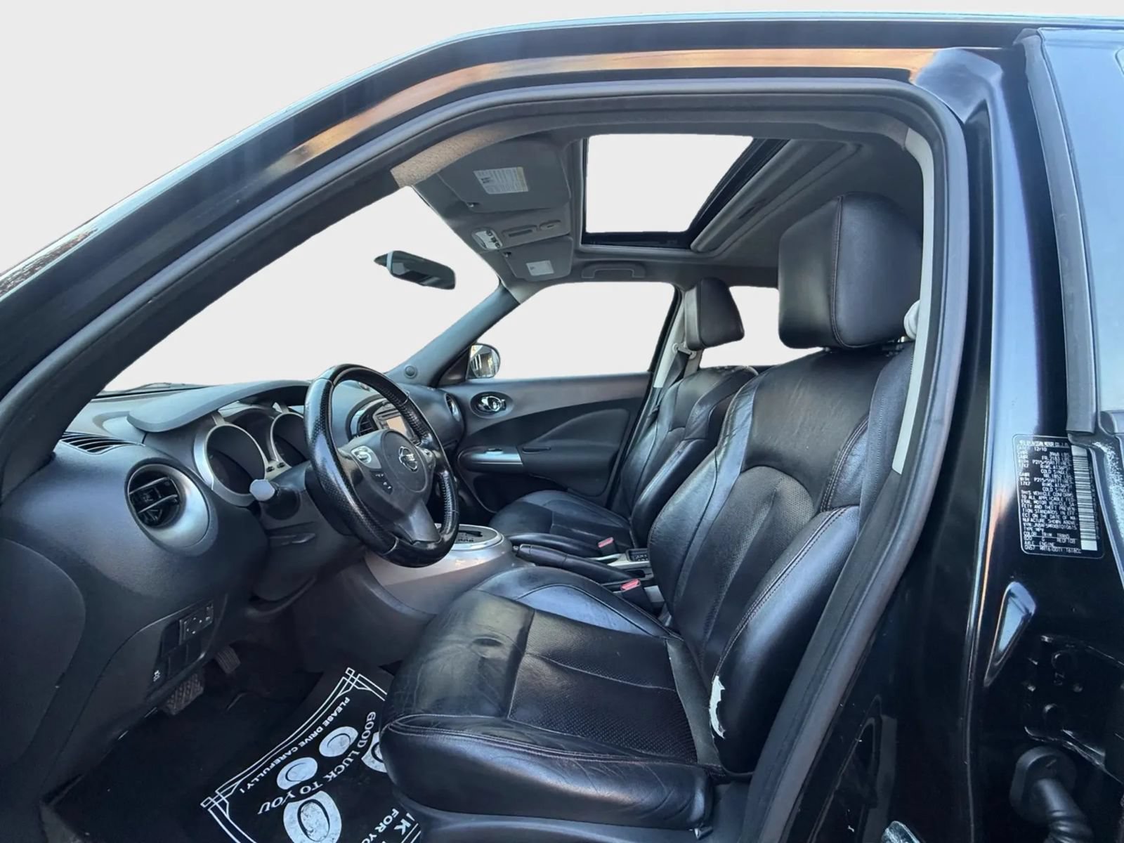 Used 2011 Nissan Juke SL FWD image 9
