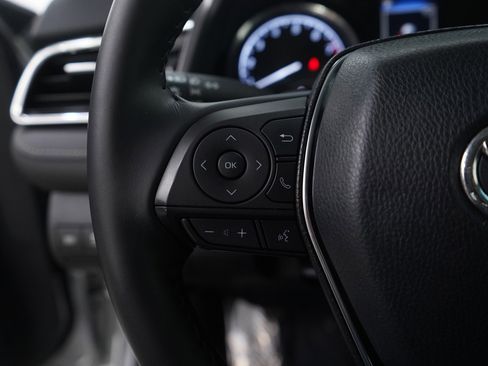 Used 2018 Toyota Camry SE image 17