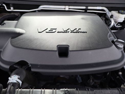 Used 2018 Chevrolet Colorado LT w/ Redline Special Edition image 28