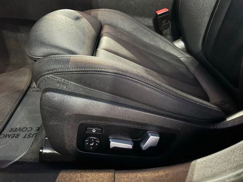 Used 2021 BMW 330i xDrive Sedan w/ Convenience Package image 34