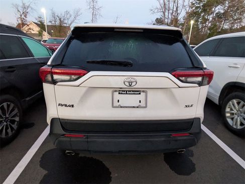 Used 2019 Toyota RAV4 XLE Premium w/ Cold Weather Package image 6