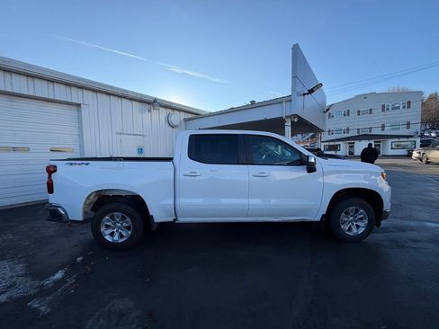 Used 2025 Chevrolet Silverado 1500 LT image 6