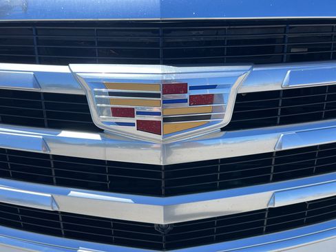 Certified 2019 Cadillac Escalade ESV Luxury AWD/4WD image 13