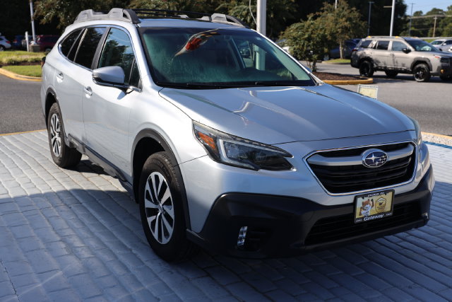 Used 2020 Subaru Outback Premium w/ Popular Package #1 AWD/4WD image 7