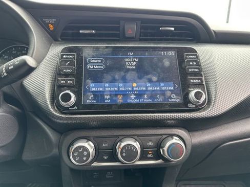 Used 2023 Nissan Kicks SV image 8