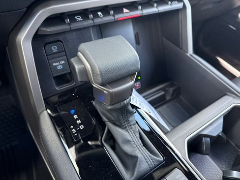 New 2026 Toyota Tundra Limited AWD/4WD image 28