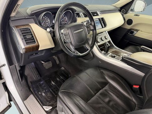 Used 2015 Land Rover Range Rover Sport HSE image 4