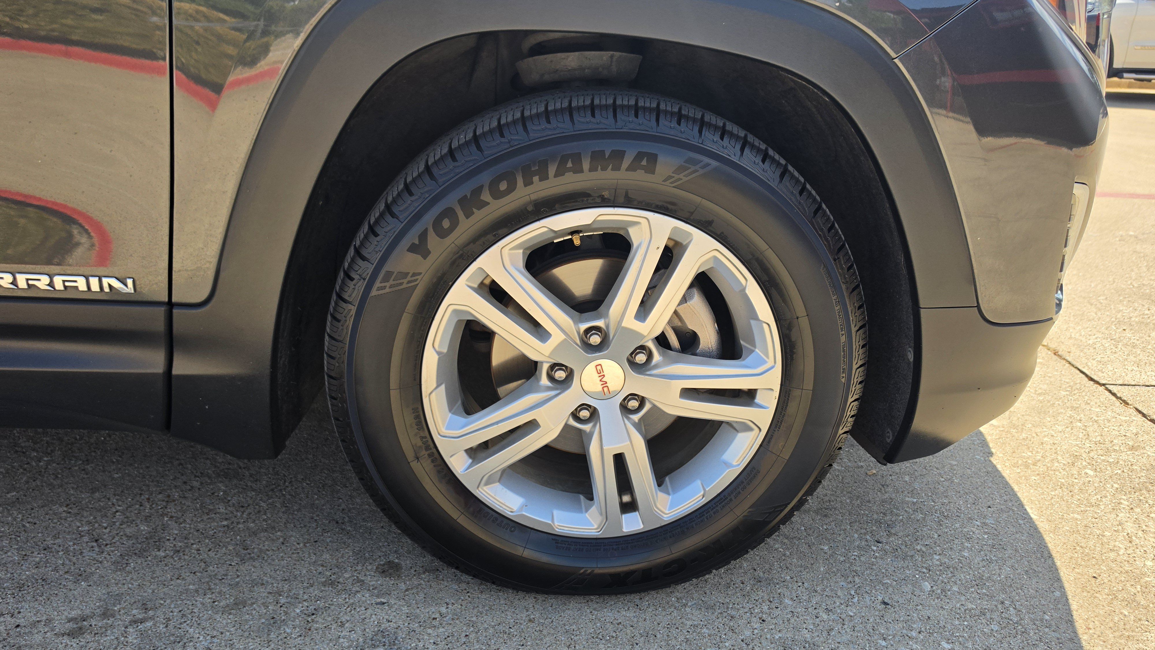 Used 2018 GMC Terrain SLE FWD image 16