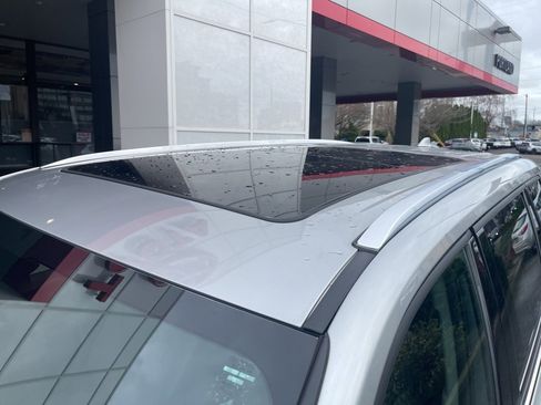 Used 2024 Toyota Grand Highlander Platinum image 61