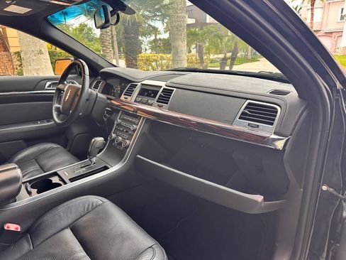 Used 2009 Lincoln MKS FWD image 62