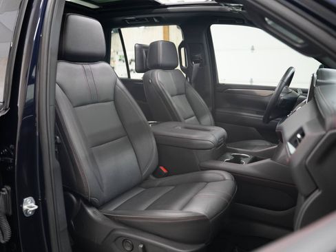 Used 2024 Chevrolet Tahoe RST w/ Luxury Package AWD/4WD image 29
