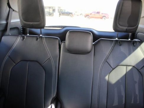 New 2026 Chrysler Pacifica Select image 32