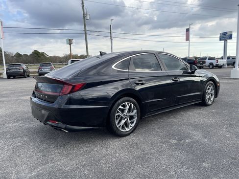 Used 2023 Hyundai Sonata SEL image 2