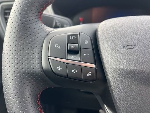 Certified 2024 Ford Escape ST-Line w/ Tech Pack #1 image 9