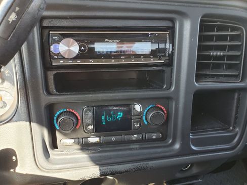 Used 2005 Chevrolet Silverado 1500 LS w/ Light Duty Power Package image 20