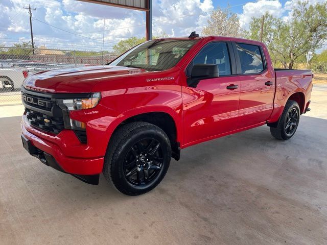 Used 2025 Chevrolet Silverado 1500 Custom AWD/4WD image 1